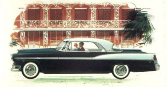 She: "Shouldn't Bourbon Street be made out of Bourbon?“ Motor meme