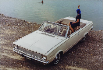 She: "Drown, my darling!" motor meme