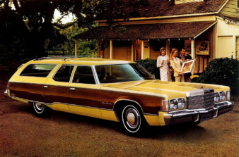 He: "It's from Picasso's paint-by-numbers period." Motor meme