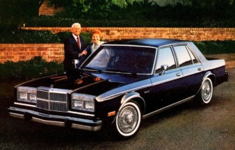 Jonathon and Jennifer Hart retire to The Villages. motor meme