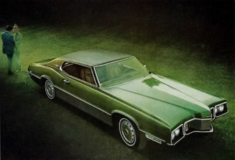 He: "You're seeing another man. Who is it?"<br>
She: "Kermit." motor meme