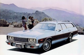 "Look at the optional roof rack Daddy bought but will never use!" motor meme