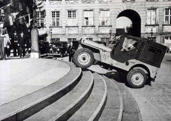 Frank made his own handicapped access. motor meme