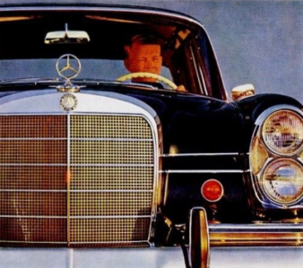 Erich Honecker: "Did I remember to close the border?" motor meme