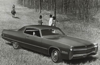 Governor Gretchen rides in to break up a social distancing violation. motor meme